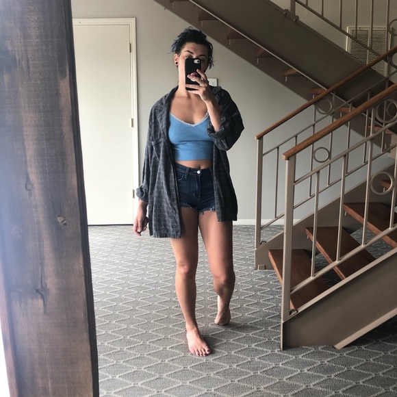 Meet your Posher, Jade - Picture 2 of 3